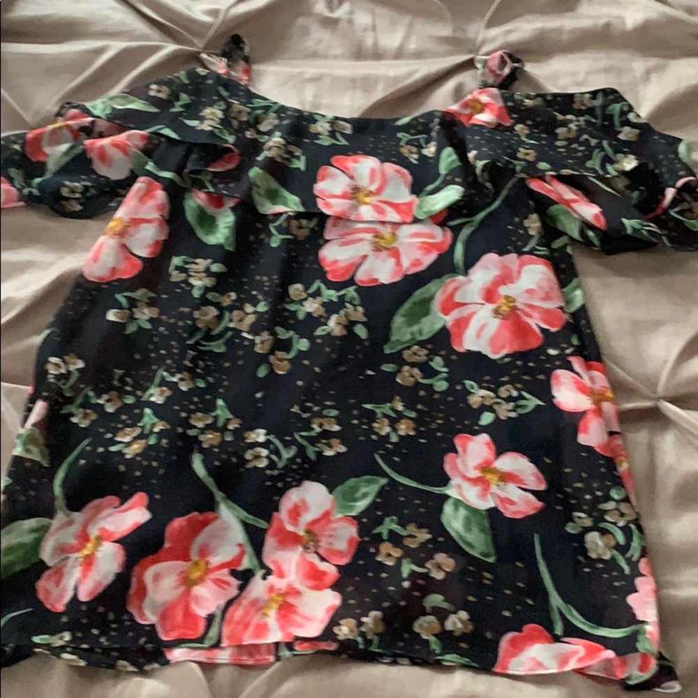 Cabi floral top